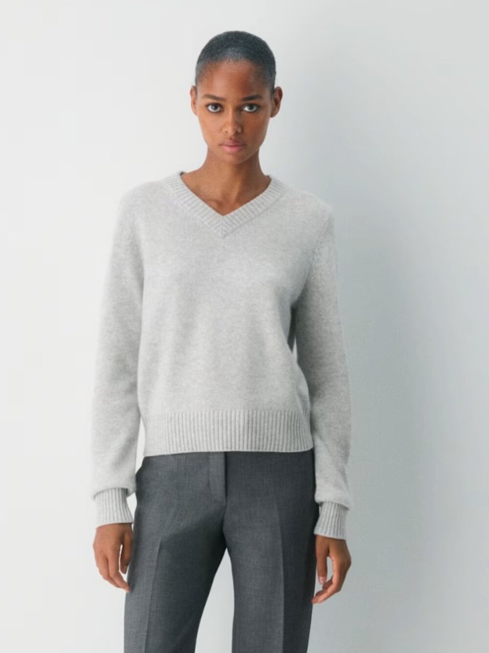 Aritzia Cashmere V-neck Sweater